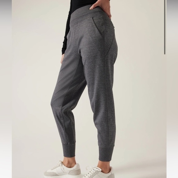 ATHLETA Vince Jogger Grey Heather Elastic Waistband Workout Pant S - Picture 3 of 15